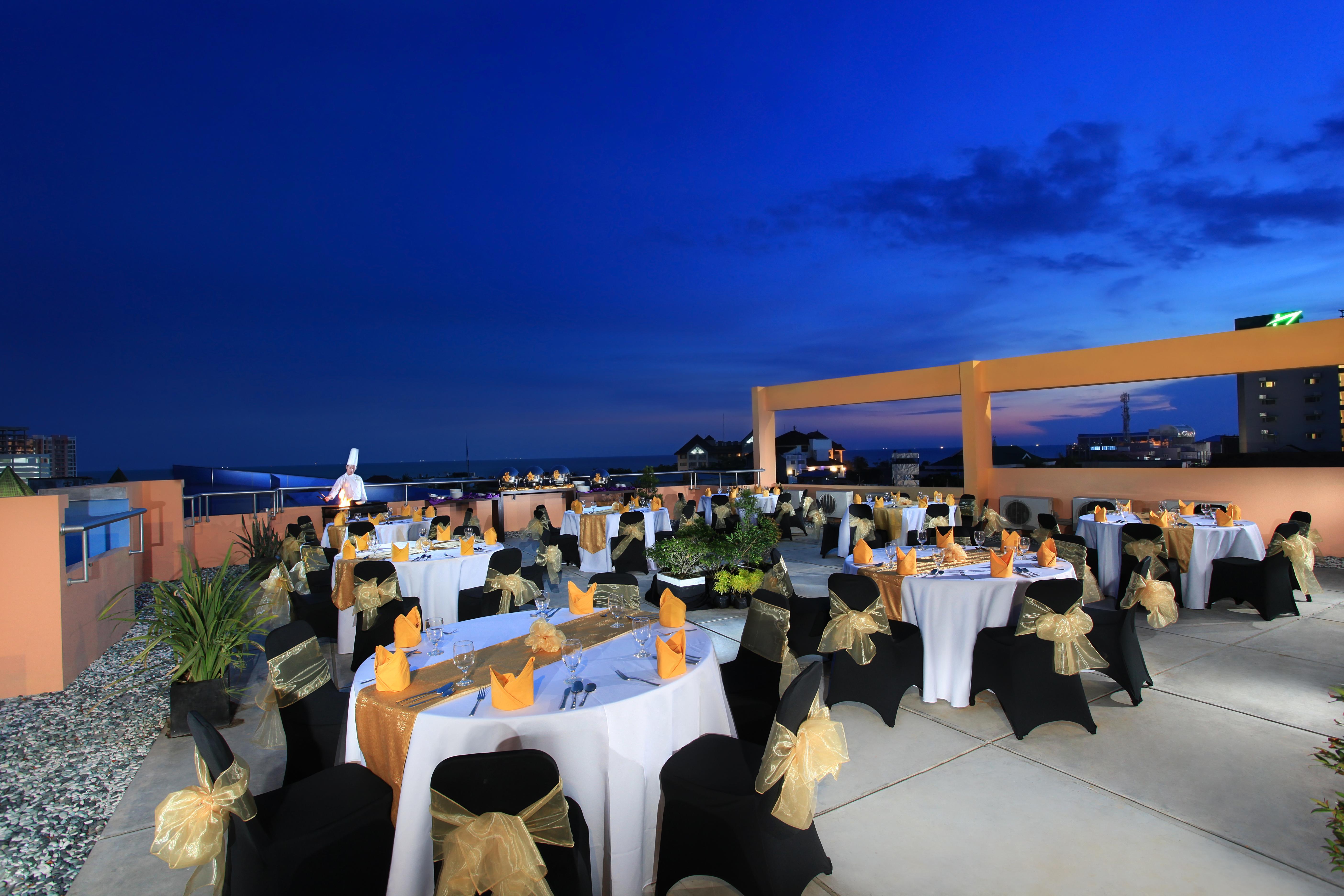 Swiss-Belinn Balikpapan Exteriör bild