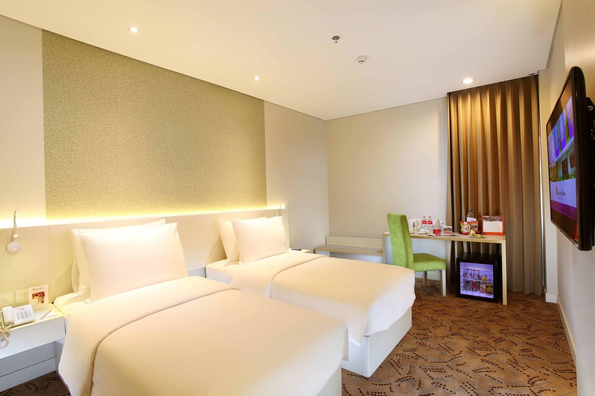 Swiss-Belinn Balikpapan Exteriör bild