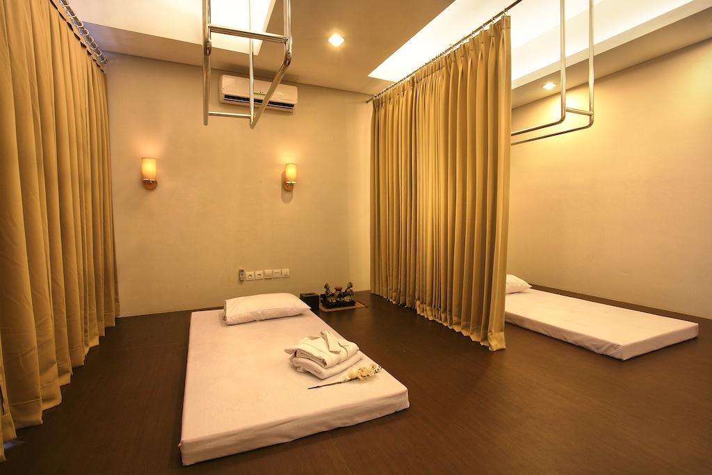 Swiss-Belinn Balikpapan Exteriör bild